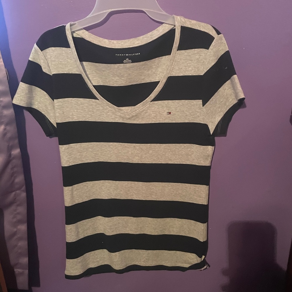 Navy and gray v-neck shirt